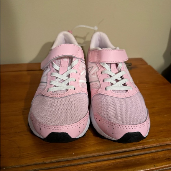 NWT- New Balance Fresh Foam 650 Runner |Kid’s 1| - Picture 4 of 4